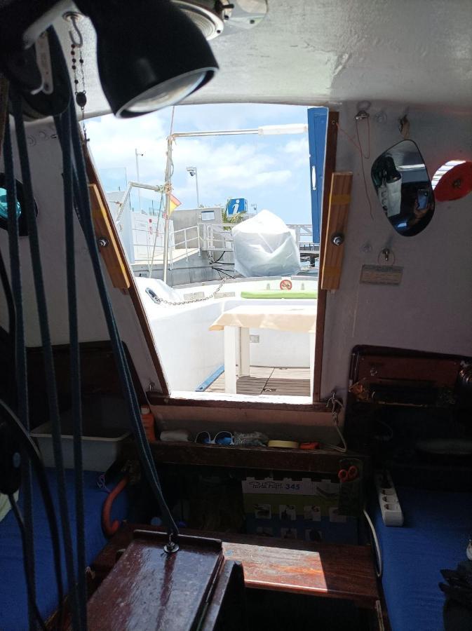 Lanza Boat Hotel Arrecife  Bagian luar foto