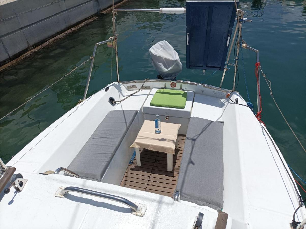 Lanza Boat Hotel Arrecife  Bagian luar foto